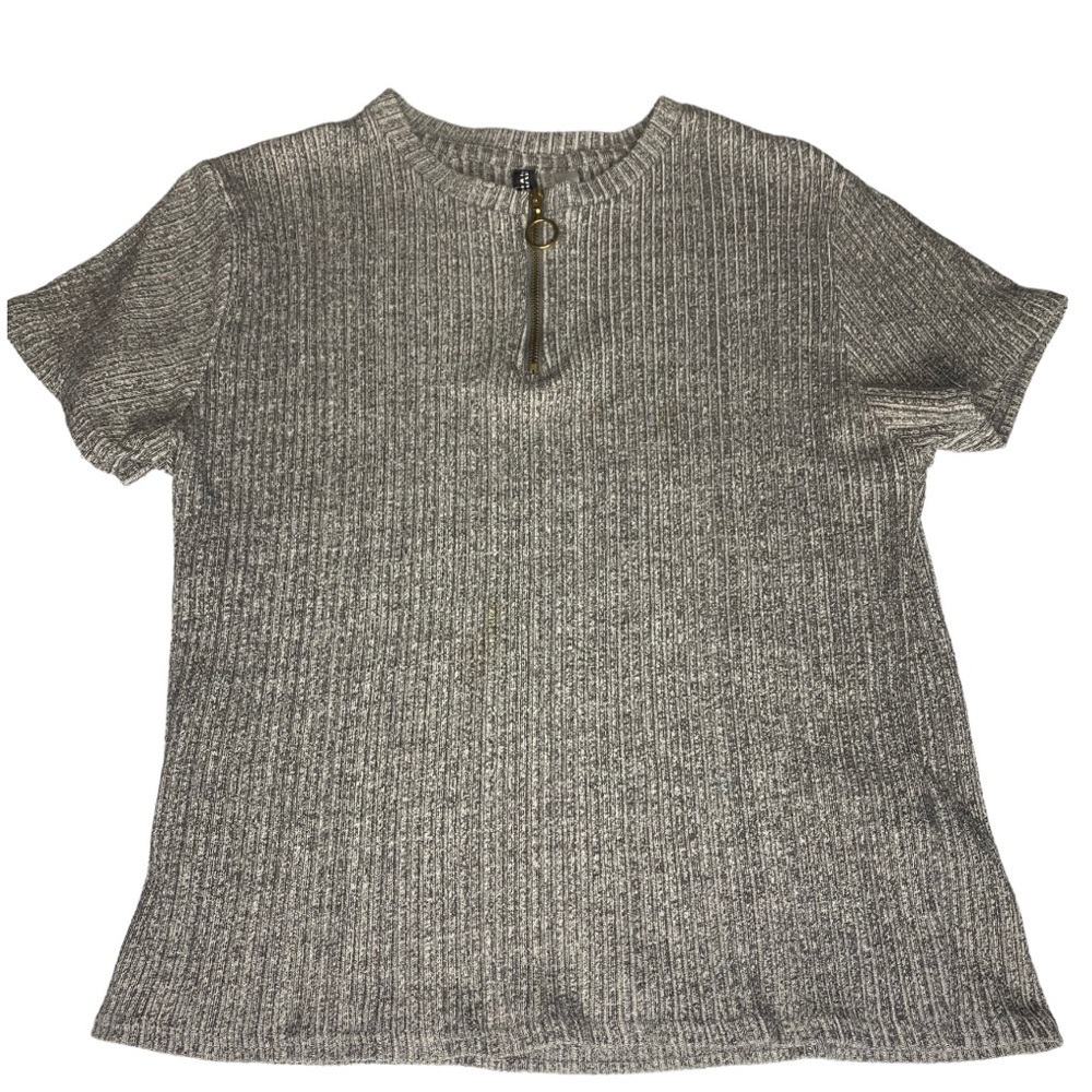 DIVIDED ZIP FRONT GRAY RIBBED TOP SIZE LARGE